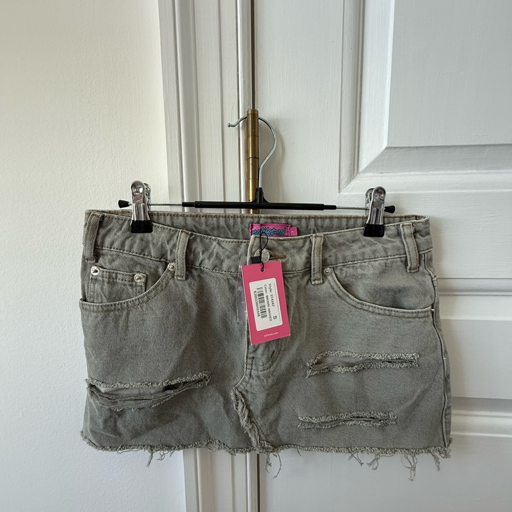 Edikted Mini Low-Rise Gray Denim Skirt